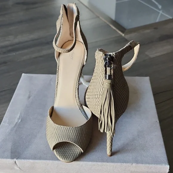 NWT BOTKIER | Anna Suede Tasseled Stiletto Heels - Olive Snake - Picture 3 of 7